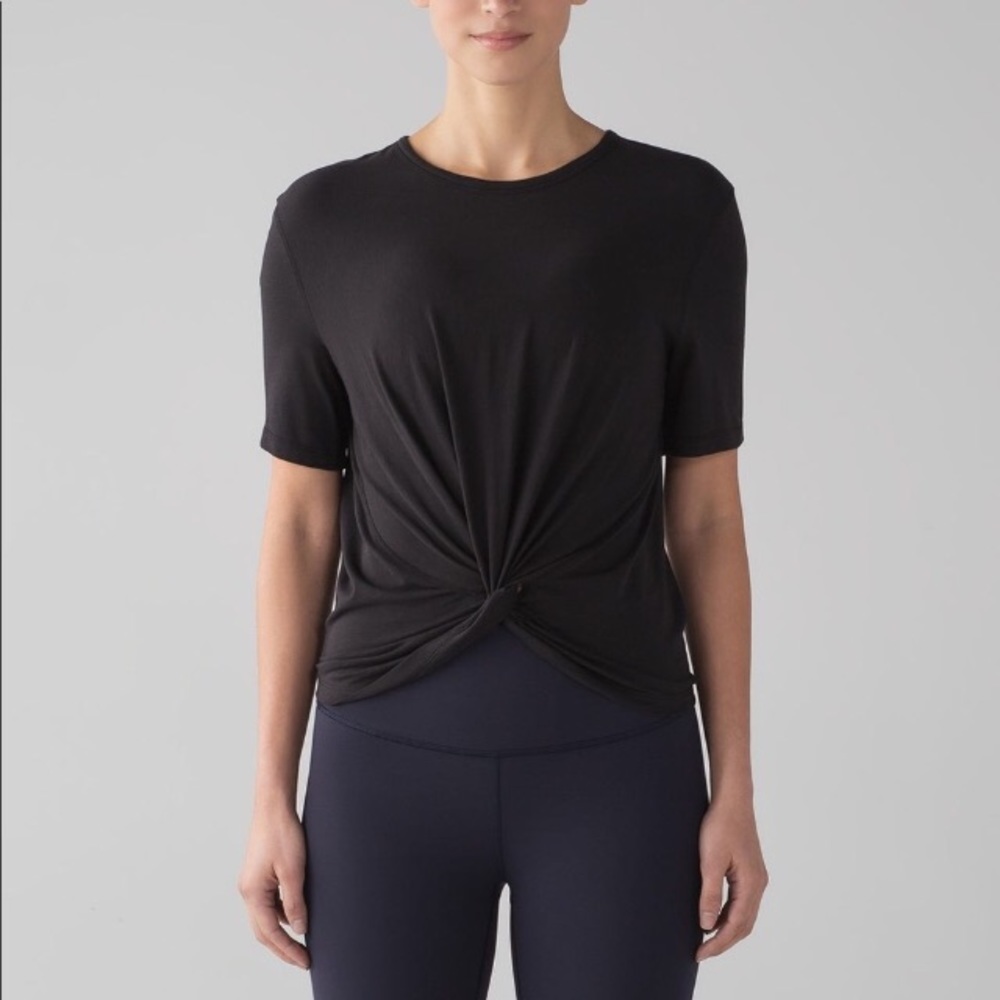 Lululemon twist front tee